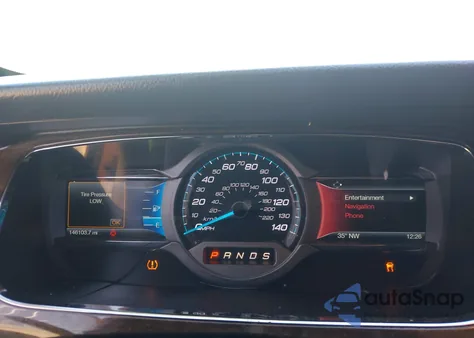 2015 Ford Taurus Limited z USA, uszkodzony, nr VIN 1FAHP2F85FG154930